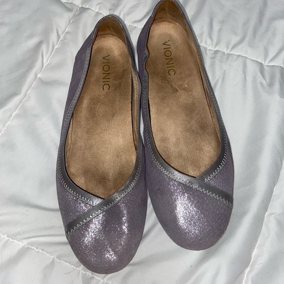 Vionic Purple Flats with Silver Trim - Picture 3 of 7